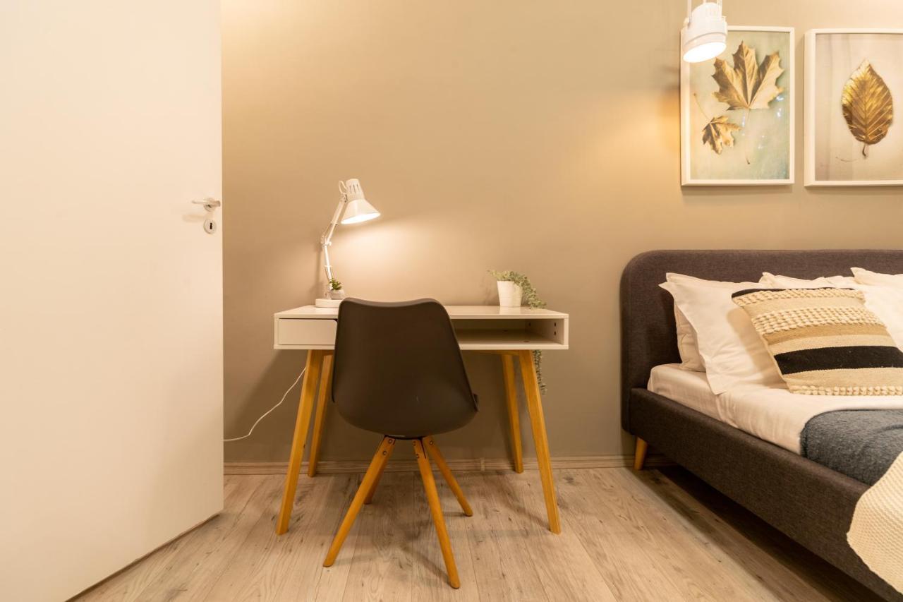 Ideal Stay: Spacious 2Br Apt Near Calea Victoriei Bucharest Exterior photo